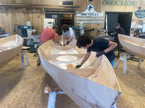 Chesapeake Light Craft Boatbuilding Classes — The Center for Wooden Boats