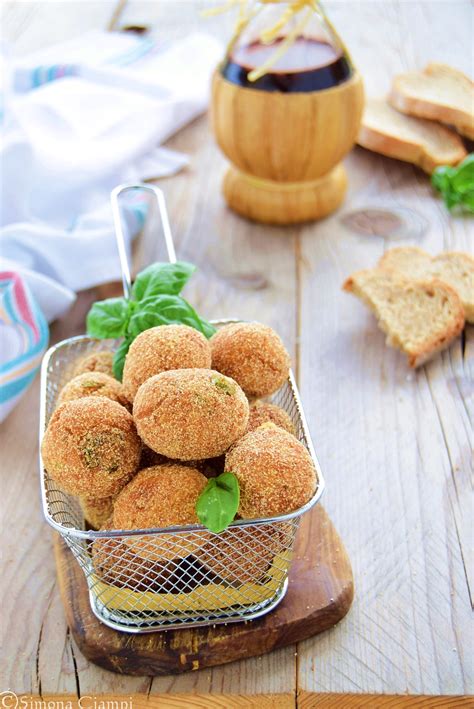 Polpette di pane raffermo-ricetta di riciclo | Lapasticceramatta