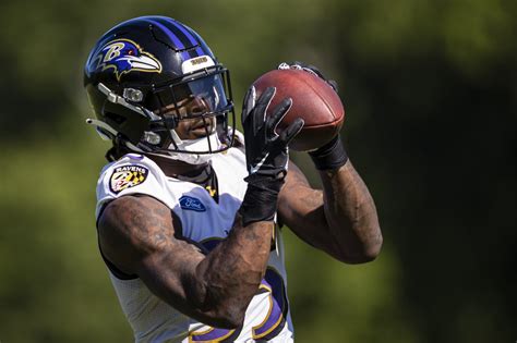 Gus Edwards among six Ravens roster moves as cut day approaches