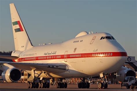 File:Abu Dhabi Amiri Flight Boeing 747SP-Z5 CBR Gilbert-1.jpg - Wikimedia Commons