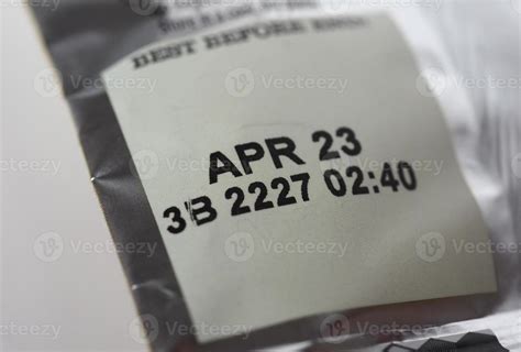 expiry date label 13355649 Stock Photo at Vecteezy