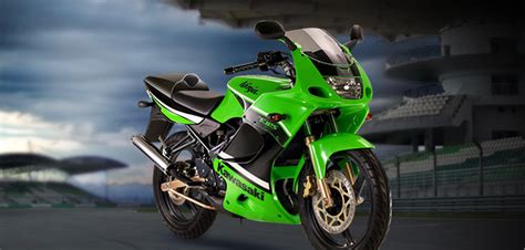 World Automotive Center: Kawasaki Ninja 150 RR