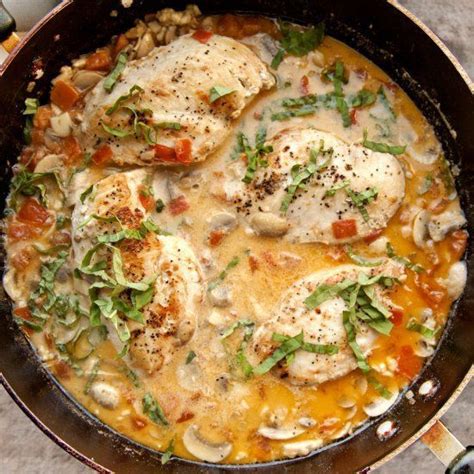 Chicken Chasseur - A delicious and easy French dinner of chicken in a ...