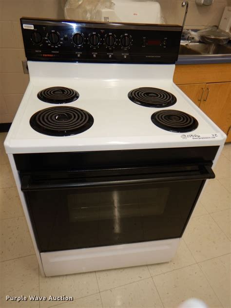 (2) Tappan four burner electric stove in Manhattan, KS | Item FP9126 ...