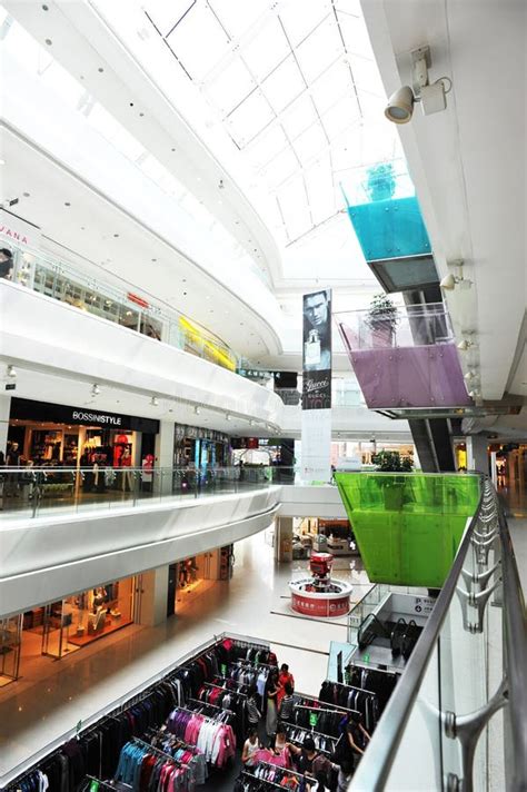 Luxury Shopping Mall Interior Editorial Stock Photo - Image of hall, building: 26865163