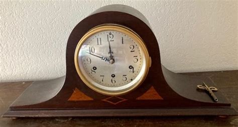 Seth Thomas Mantel Clock | EstateSales.org