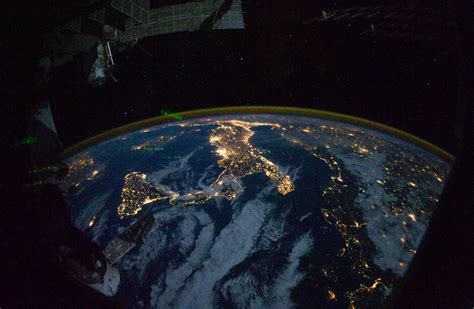 Watch Earth Live From The International Space Station – The Speaker ...