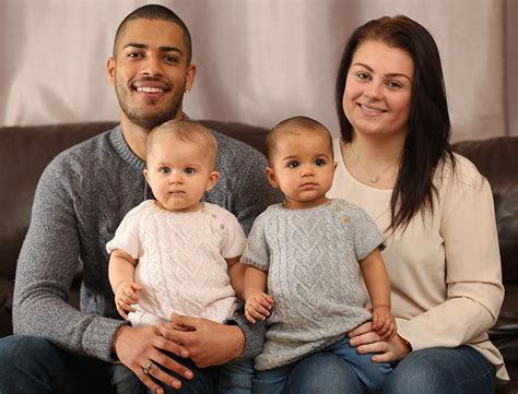 Nobody Believes These Twins With Different Skin Colors Are Sisters