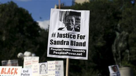 Officer involved in Sandra Bland arrest claims he was forced into silence — RT USA News