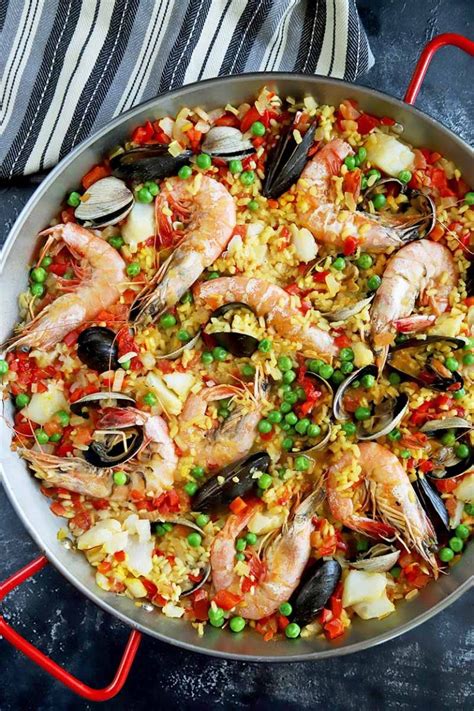 Spanish Paella de Marisco Recipe (Seafood Paella) | Foodal