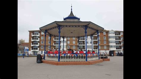 Bognor Band at the Bognor Bandstand in Bognor - YouTube