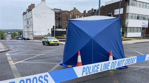 Two arrested after Stoke-on-Trent glass bottle stabbing - BBC News