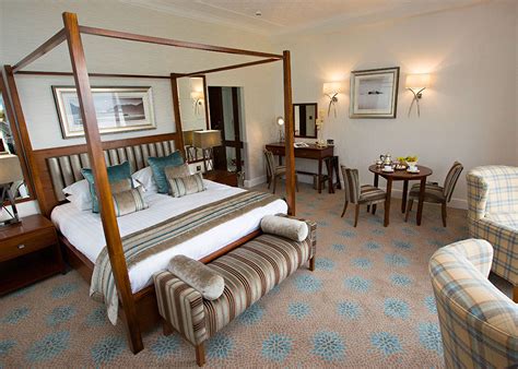 Rooms at the Inn on the Lake | 5 star hotel standard luxury rooms