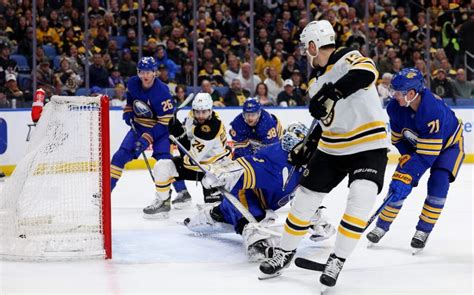 Jeremy Swayman, Bruins rout Sabres 7-0 - Field Level Media - Professional sports content ...