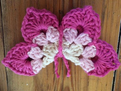 Free Butterfly Crochet Pattern - Adventures in Crafting | Crochet pattern, Frivirkning, Virkade ...