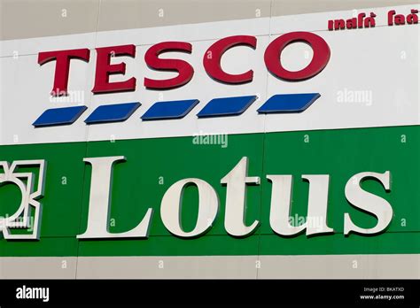 Tesco Lotus supermarket in Thailand Stock Photo - Alamy