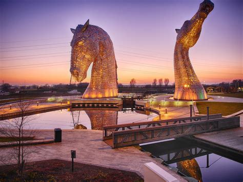 The Kelpies in The Helix, rise 30 metres majestically over the Forth & Clyde canal and pay ...