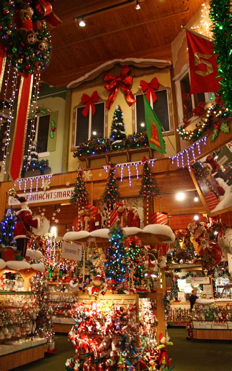 Bronner's Christmas Wonderland Frankenmuth, MI 48734 - YP.com