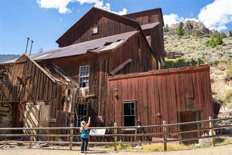 5 Fascinating Ghost Towns in Idaho You Have to Visit - Drivin' & Vibin'