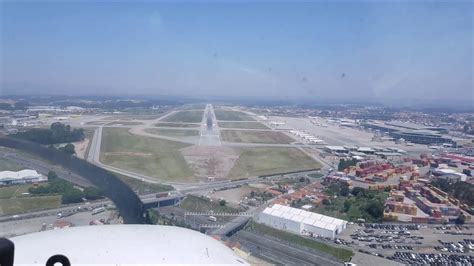 Aproximação ao Aeroporto do Porto - YouTube