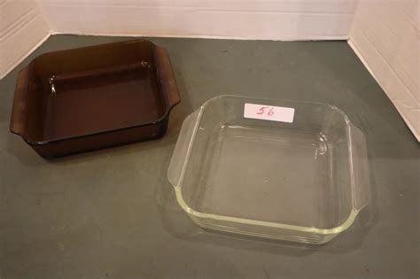 Lot - 2 PYREX GLASS BAKING DISHES