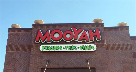 MOOYAH Logo - LogoDix