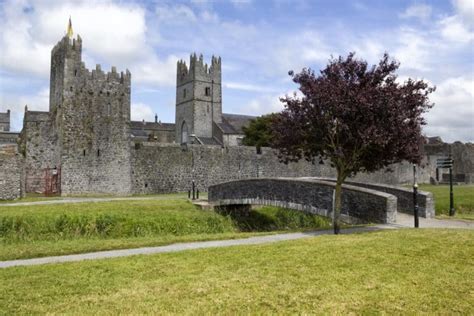 15 Best Things to Do in Clonmel (Ireland) - The Crazy Tourist