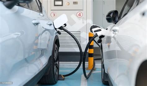 Electric Car Charger Types For EV Owners : Plug Into Power: