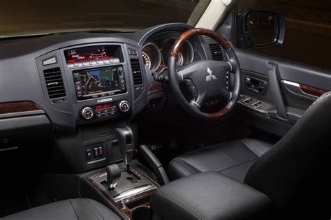 2014 Mitsubishi Pajero review - Practical Motoring