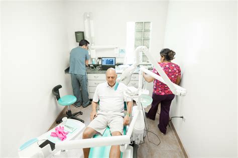 Los Algodones Dental Clinic Photos with Dr. Jose Moguel