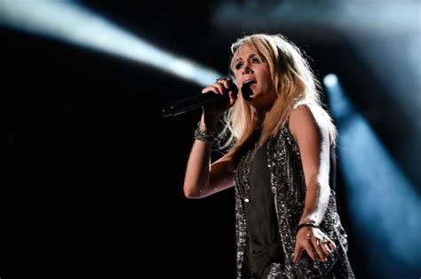 Carrie Underwood's 'American Idol' Audition Shows Just How Far She's Come | HuffPost Entertainment