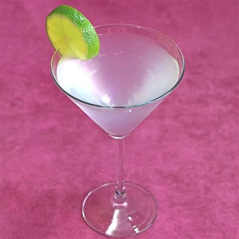 Gimlet cocktail recipe | Mix That Drink