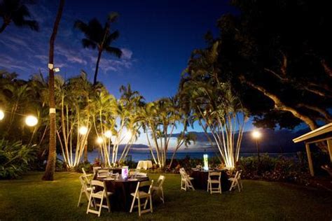 Royal Lahaina Resort - Compare Deals