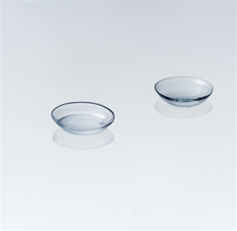 The Benefits Of Daily Wear Contact Lenses - Contact Lens Society