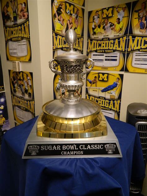 The Sugar Bowl Trophy. Pour some sugar on me! Michigan Football | Trofeos y premios, Trofeos ...