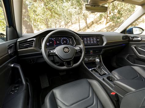 2021 Volkswagen Jetta Specs, Price, MPG & Reviews | Cars.com