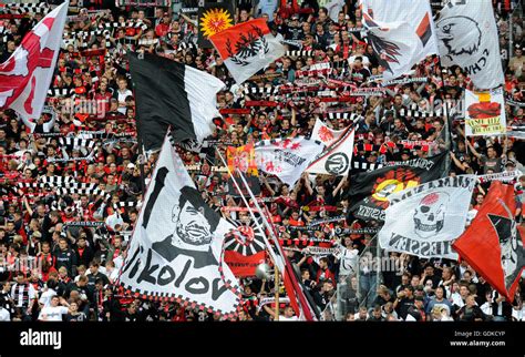 Football fans scarfs hi-res stock photography and images - Alamy