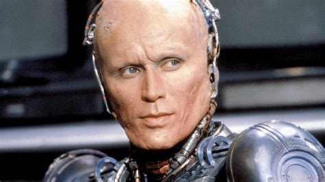 Peter Weller volvería a ser Robocop en la nueva secuela