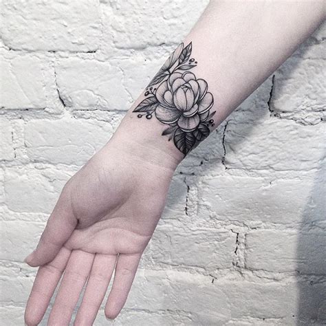 25+ Best Cover up Tattoos on Wrist Design and Ideas | Cool wrist ...