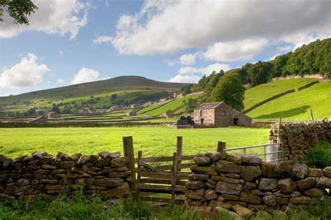 Things to do in the Yorkshire Dales | Top Attractions & Activities | Sykes Cottages