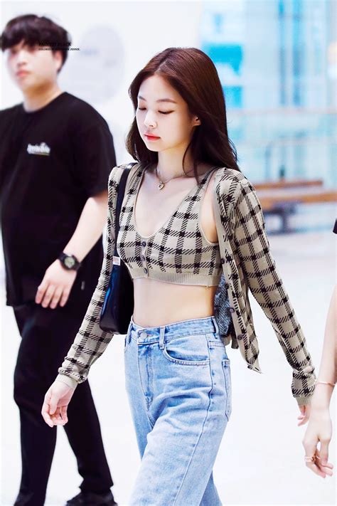 190716 BLACKPINK JENNIE INC Airport Fashion-02