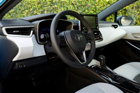 Gallery: 2019 Toyota Corolla Hatchback Interior