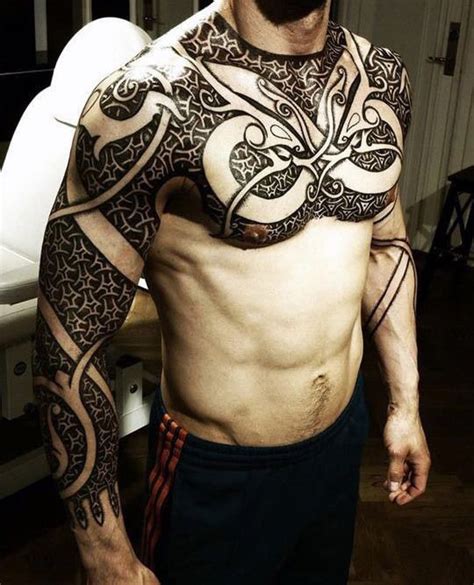 207 Cool Traditional Viking Tattoos for Men | Körperkunst tattoos, Ärmeltätowierungen, Wikinger ...