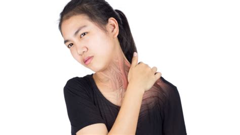 5 Simple Ways To Relieve Muscle Knots In the Neck