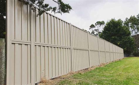 Colorbond Fence Extensions | P&K Visser Fencing Melbourne