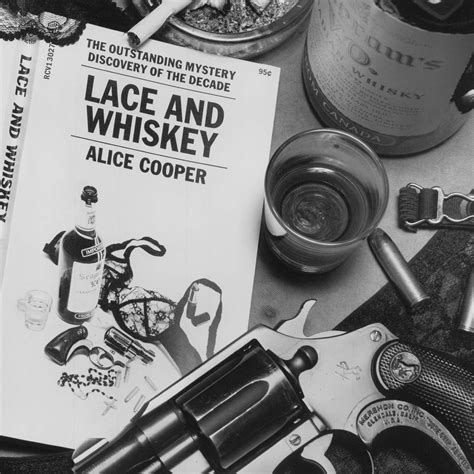 Lace and Whiskey | Alice Cooper