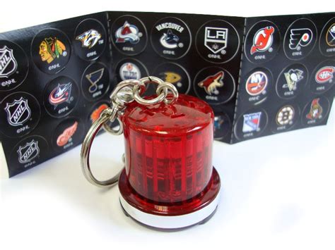 NHL HOCKEY "GOAL LIGHT" KEYCHAIN PORTE-CLES ~ FLASHING GOAL LIGHT ...