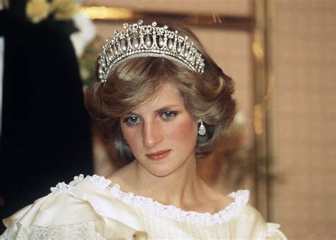 The Cambridge Lover's Knot Tiara | Princess Diana's Jewelry | POPSUGAR ...