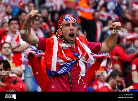 Atletico madrid fans hi-res stock photography and images - Alamy