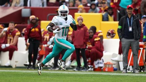 Tyreek Hill stats 2023: Dolphins star has more receiving yards than ...